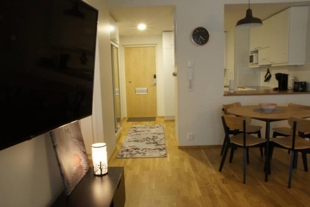 Appartement Keskustan Kaksio 45 M2 Autopaikalla, Rautatienkatu 19, 9 Krs *