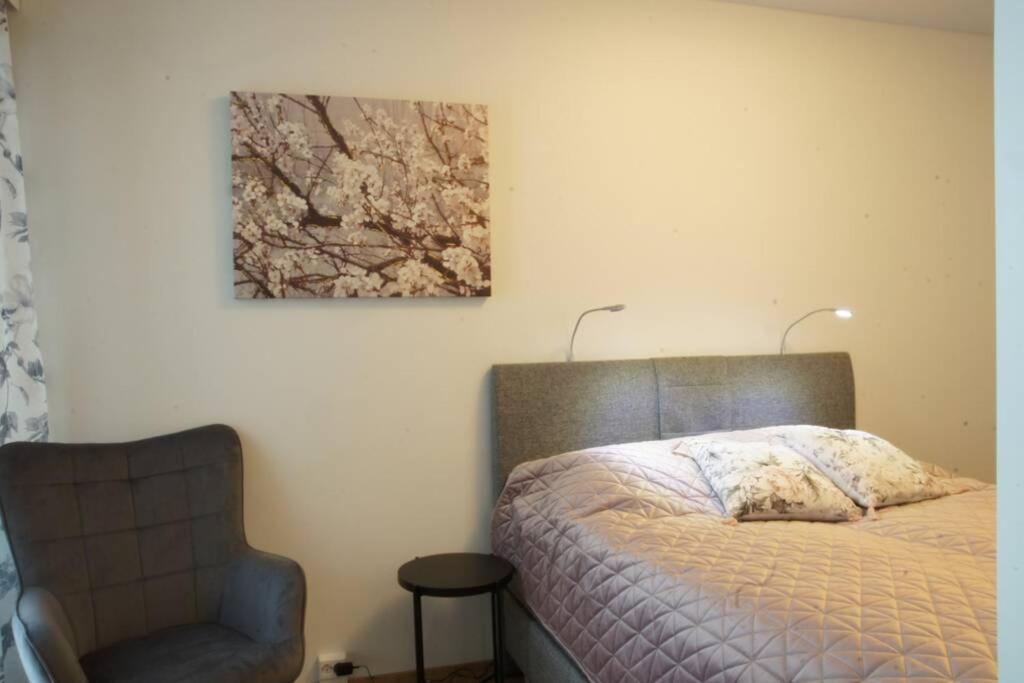 Appartement Keskustan Kaksio 45 M2 Autopaikalla, Rautatienkatu 19, 9 Krs *