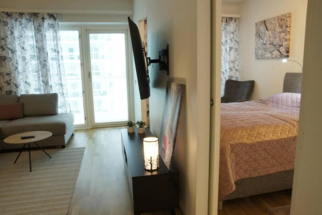 Keskustan Kaksio 45 M2 Autopaikalla, Rautatienkatu 19, 9 Krs Appartement